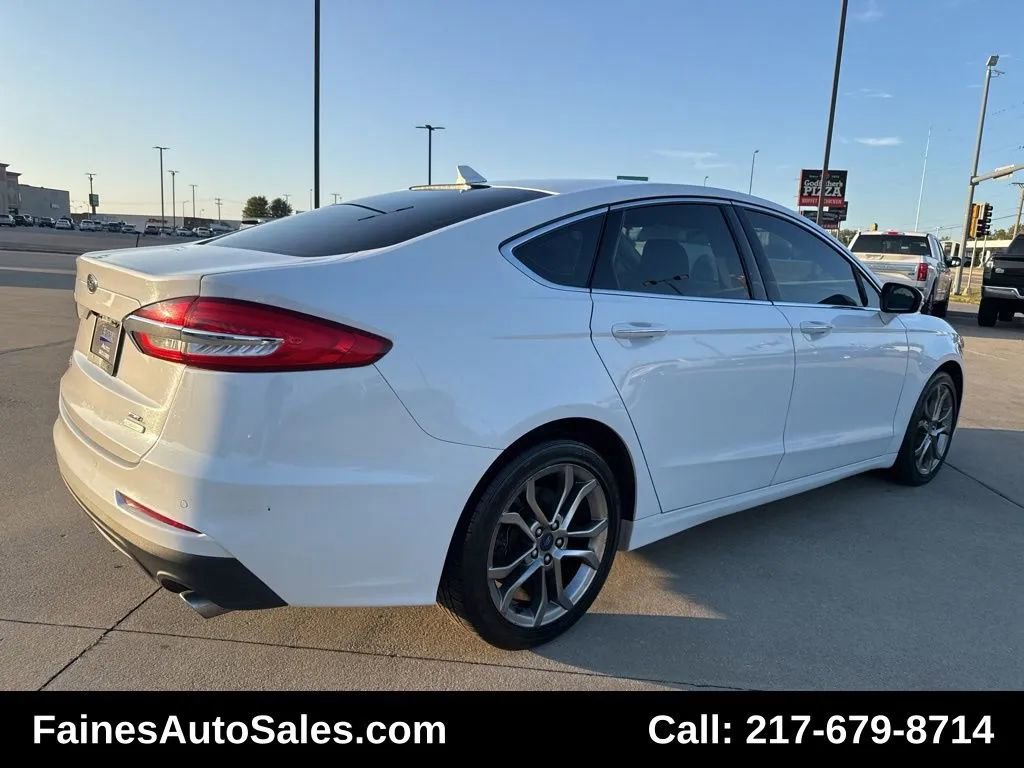 Used 2019 Ford Fusion SEL FWD image 19