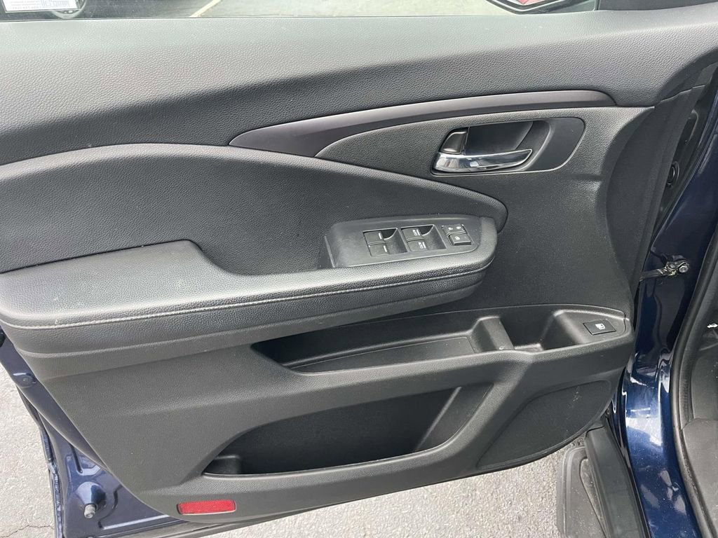 Used 2022 Honda Pilot Sport image 26