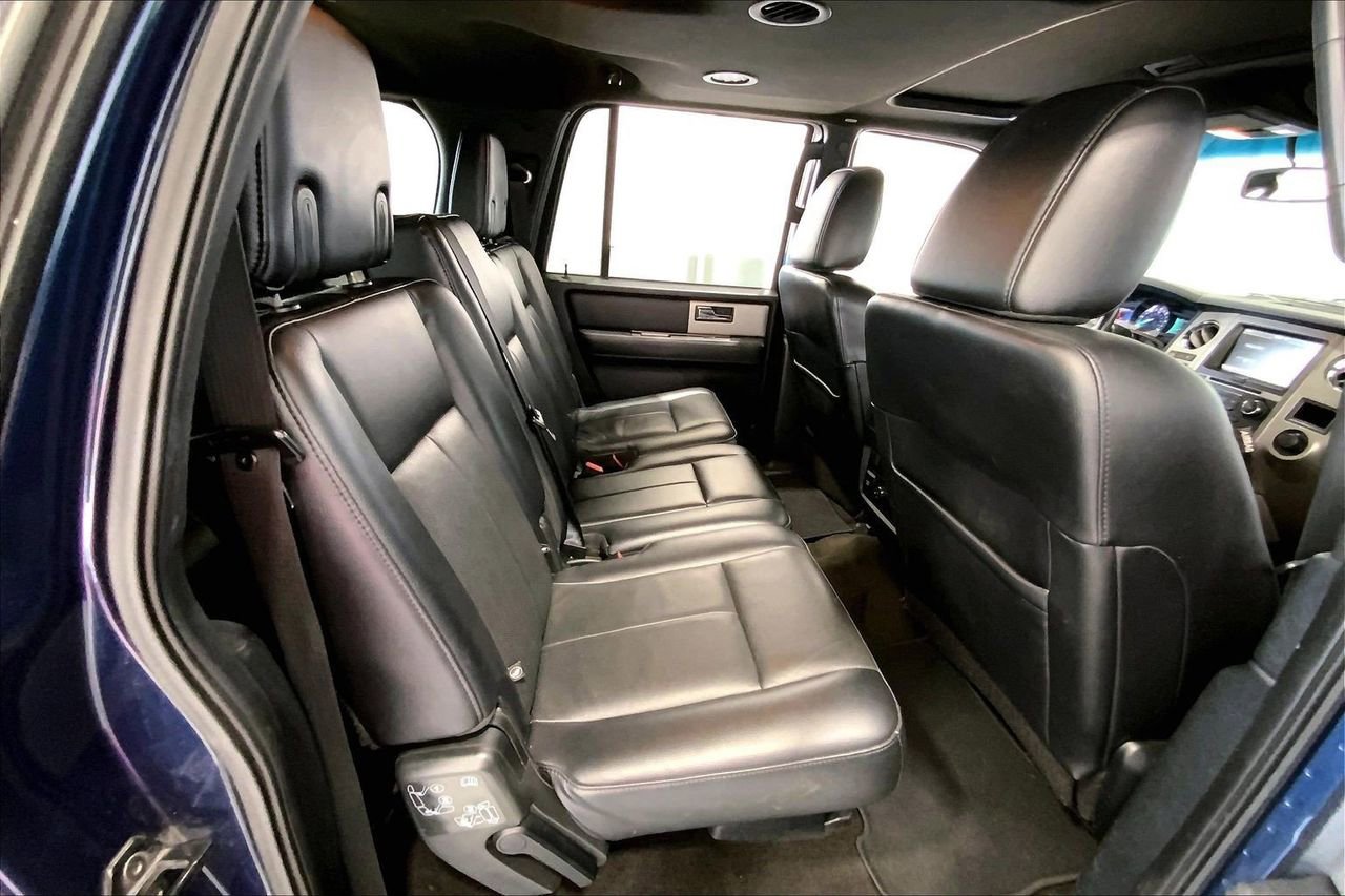 Used 2015 Ford Expedition EL XLT w/ Equipment Group 202A RWD image 25