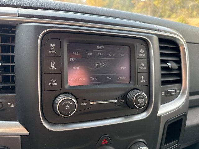 Used 2022 RAM 1500 Classic SLT image 27