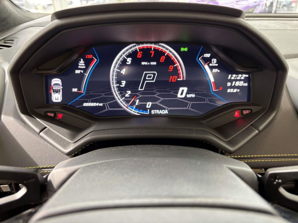 Used 2024 Lamborghini Huracan EVO image 33