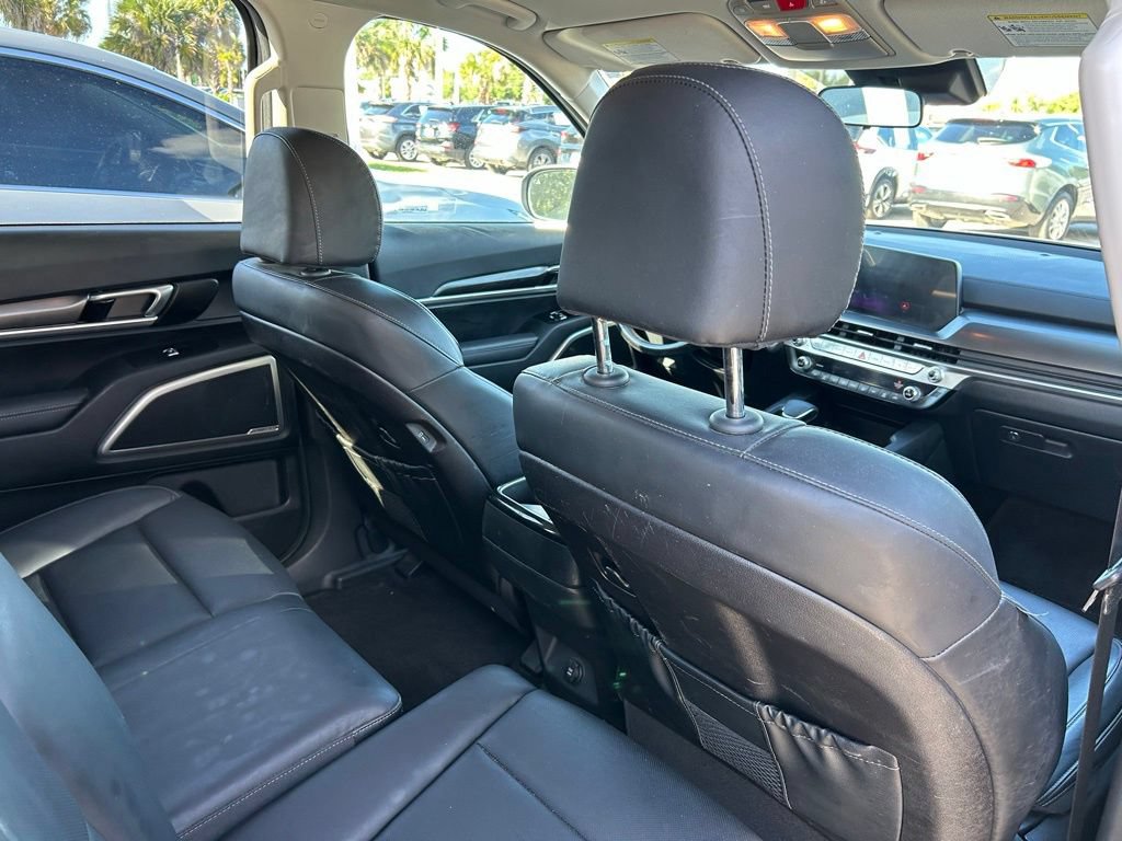 Used 2023 Kia Telluride LX FWD image 45