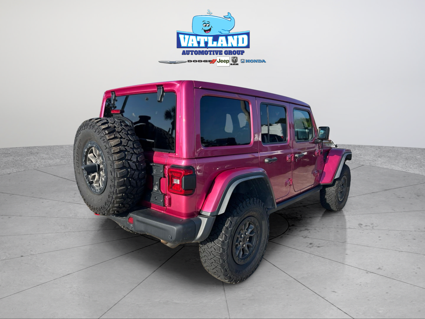 Used 2022 Jeep Wrangler Unlimited Rubicon w/ Xtreme Recon 35" Tire Package AWD/4WD image 5