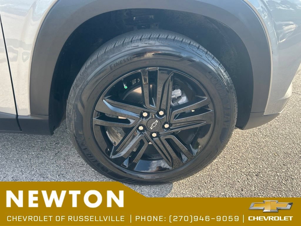 Used 2024 Chevrolet Trax ACTIV w/ Driver Confidence Package FWD image 40