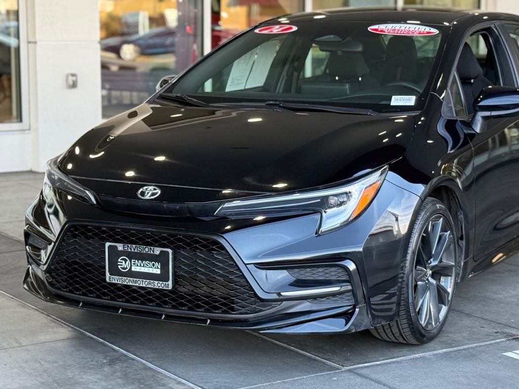 Used 2024 Toyota Corolla SE FWD image 3