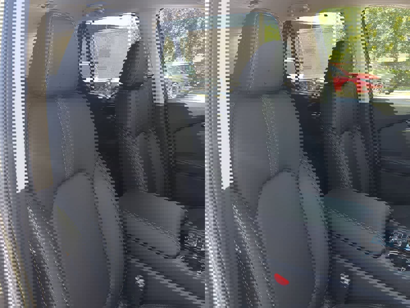 Used 2025 Honda Pilot EX-L image 7