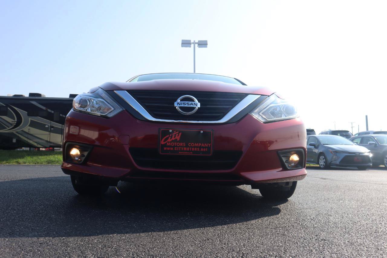 Used 2016 Nissan Altima 2.5 SL w/ Moonroof Package FWD image 5