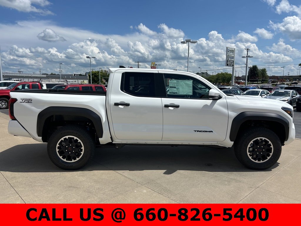 New 2025 Toyota Tacoma TRD Off-Road image 4