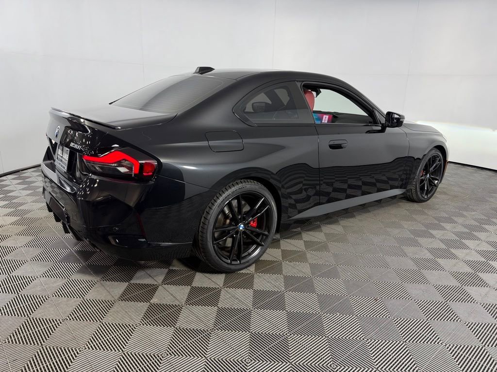 Used 2023 BMW 230i 230i w/ M Sport Package image 5