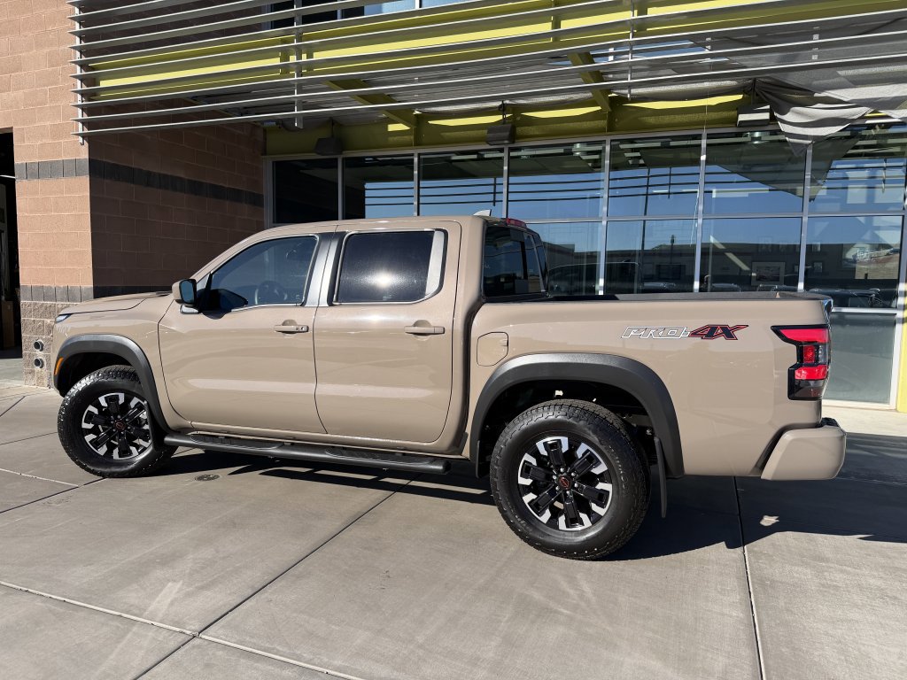 Used 2024 Nissan Frontier PRO-4X w/ Off-Road Protection Package image 5
