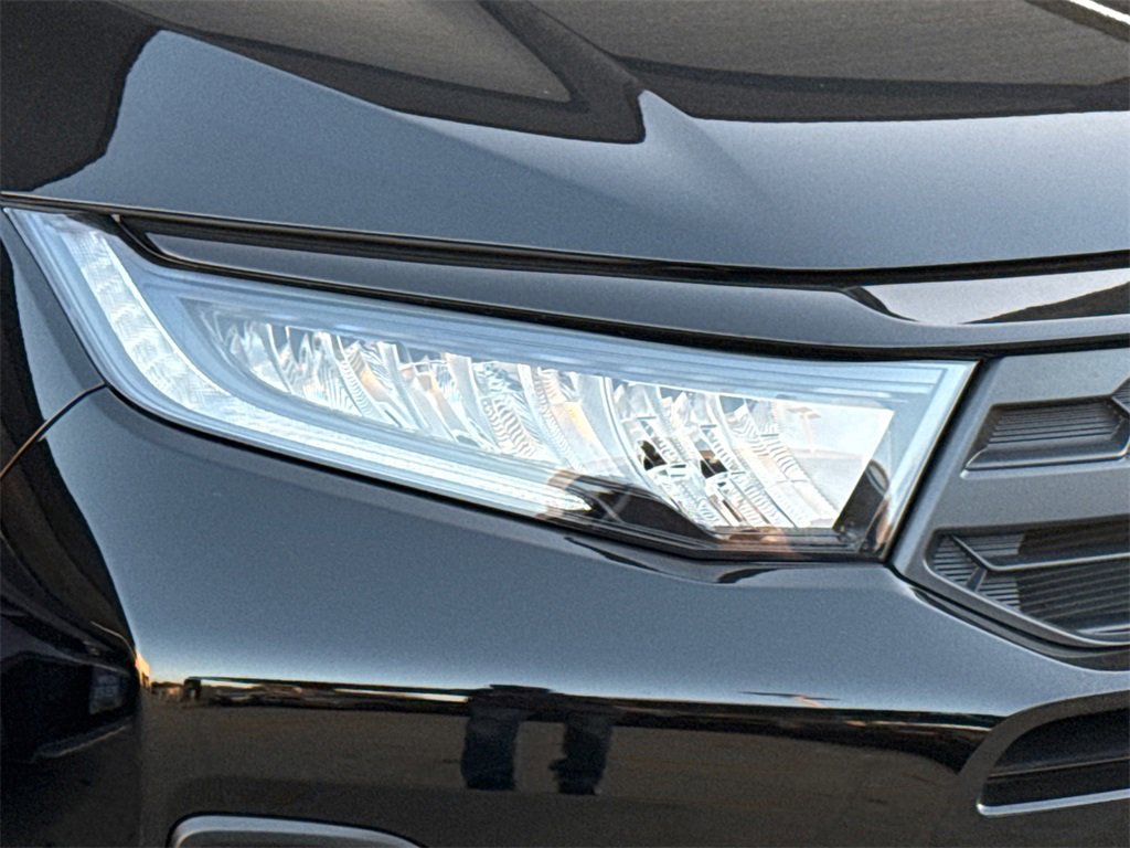 Used 2025 Honda Odyssey Sport-L image 4