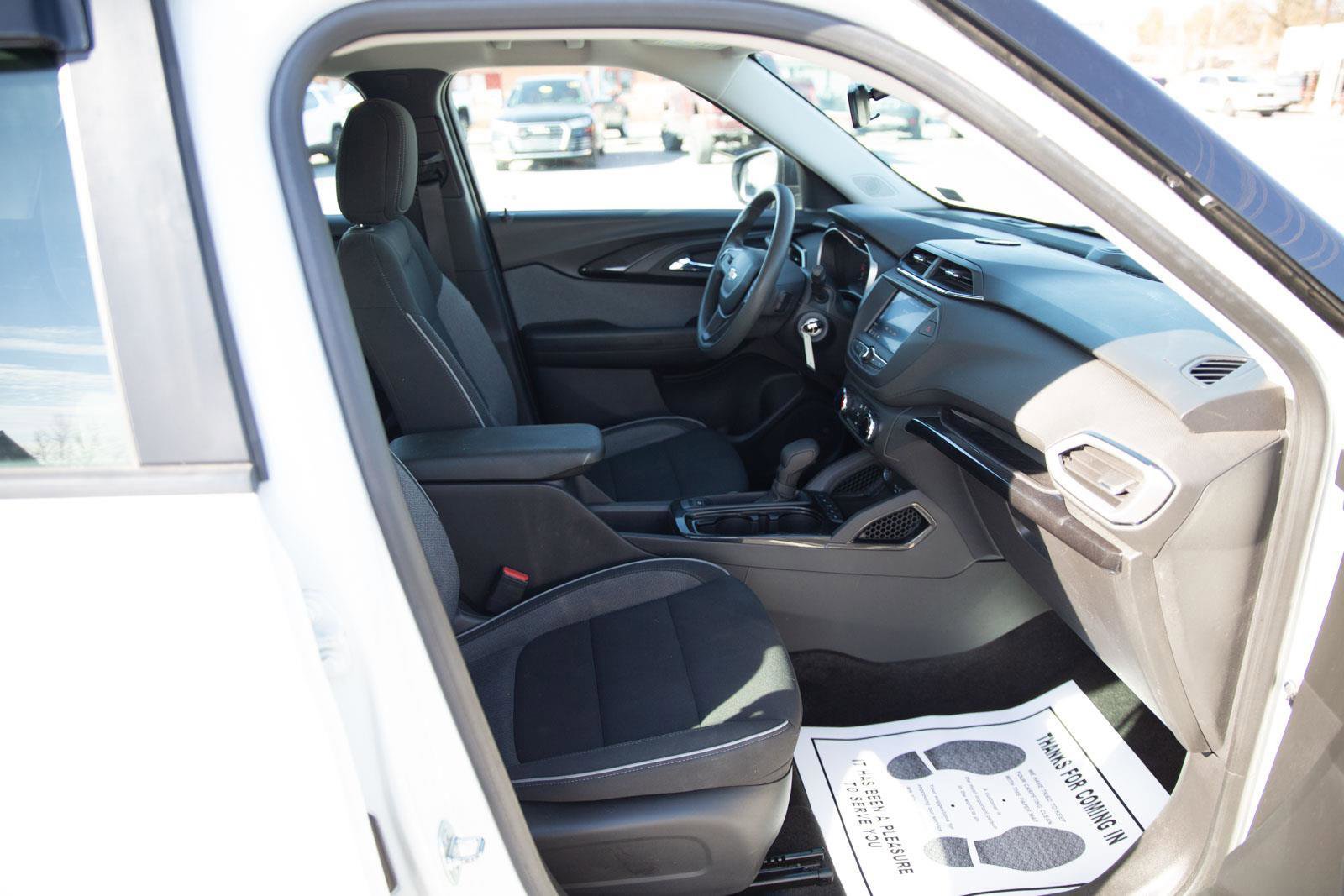 Certified 2023 Chevrolet TrailBlazer LS image 24