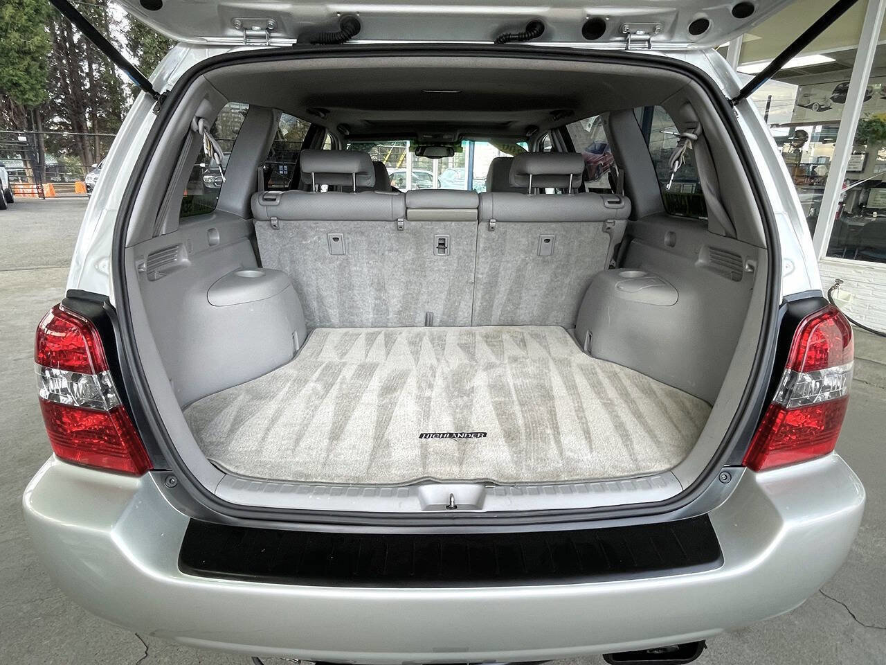 Used 2005 Toyota Highlander Limited AWD/4WD image 12