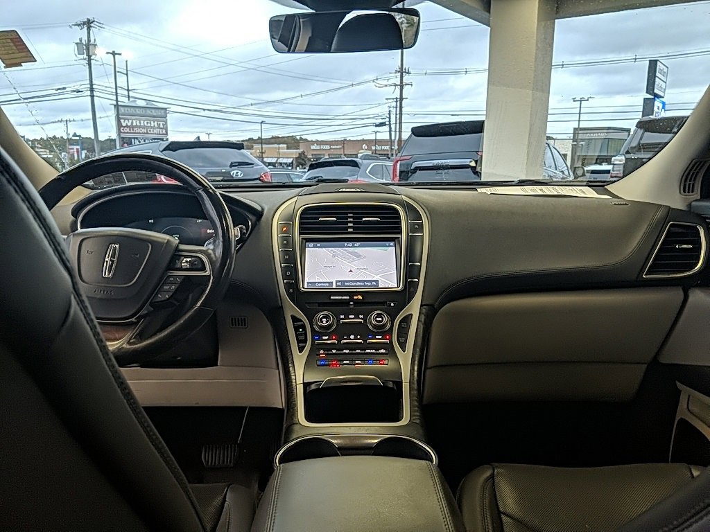 Used 2019 Lincoln Nautilus Reserve image 13