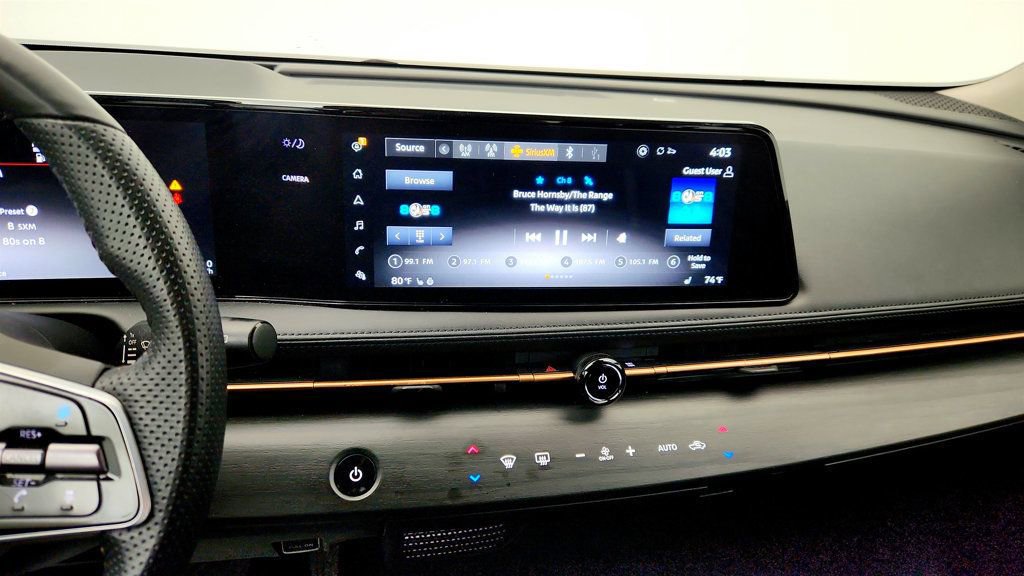 Used 2024 Nissan Ariya AWD image 15