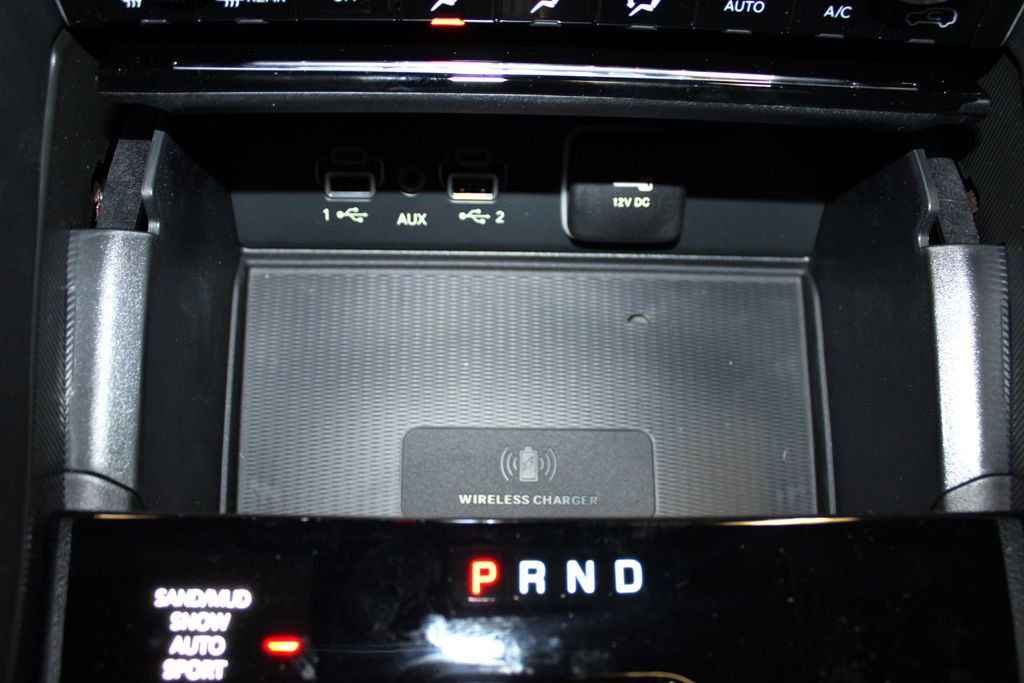 New 2025 Jeep Grand Cherokee Limited w/ Luxury Tech Group II image 21