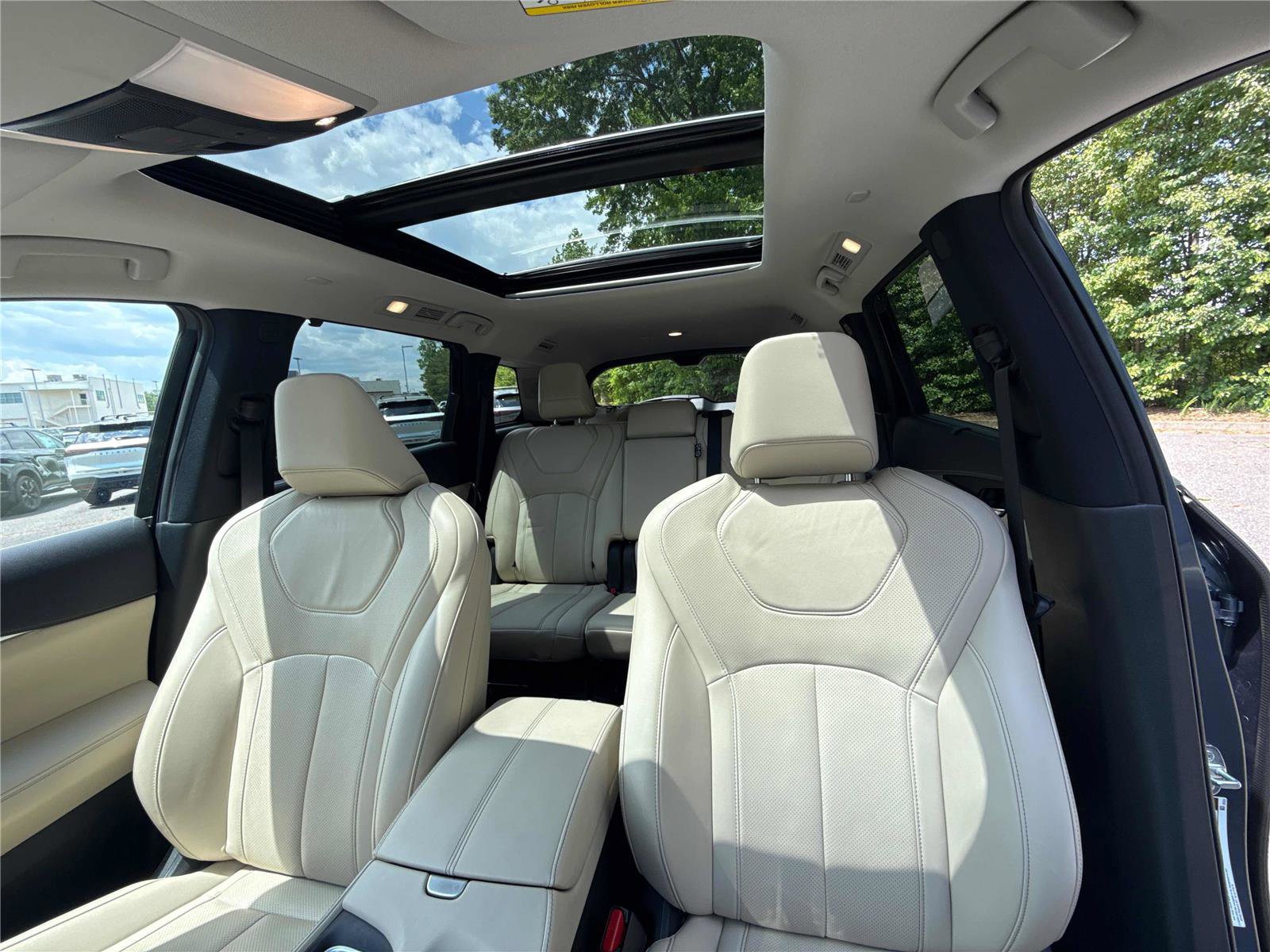 Certified 2025 INFINITI QX60 Sensory w/ Vision Package AWD/4WD image 25