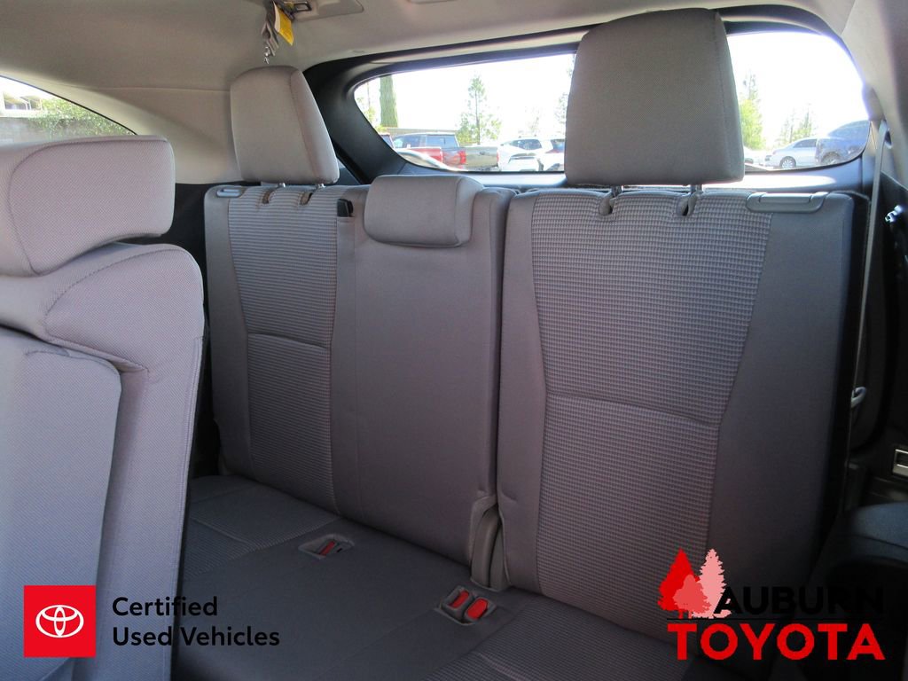 Certified 2025 Toyota Highlander LE image 20