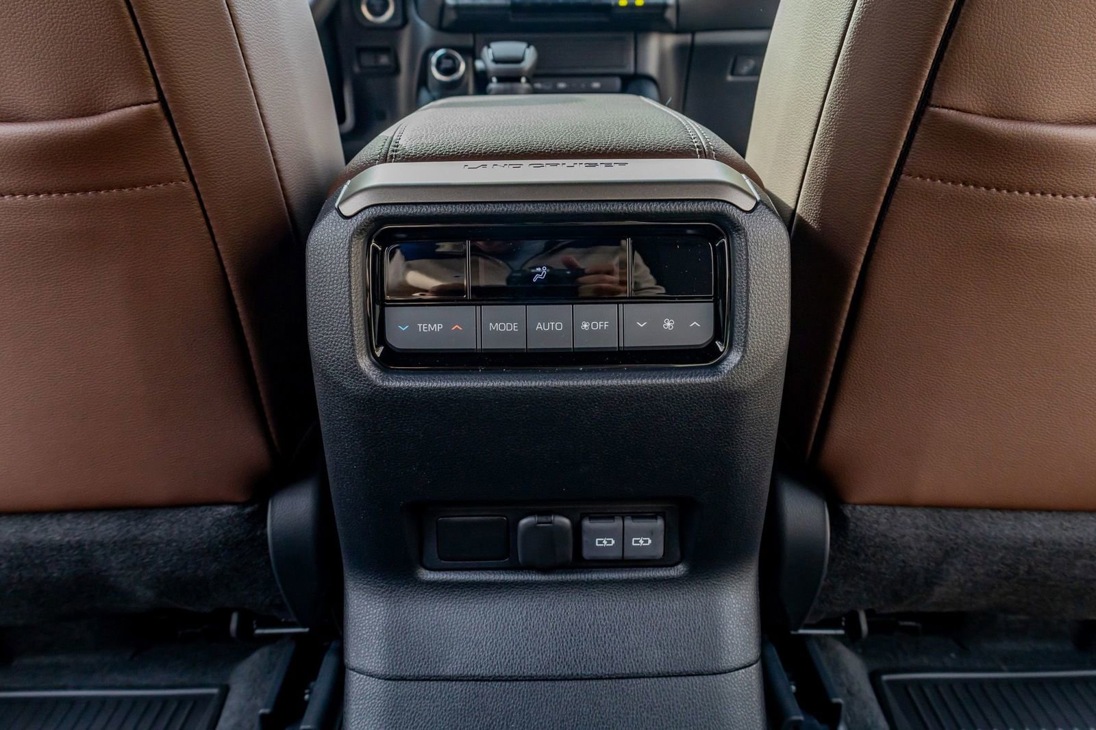 Used 2026 Toyota Land Cruiser w/ Premium Package AWD/4WD image 32