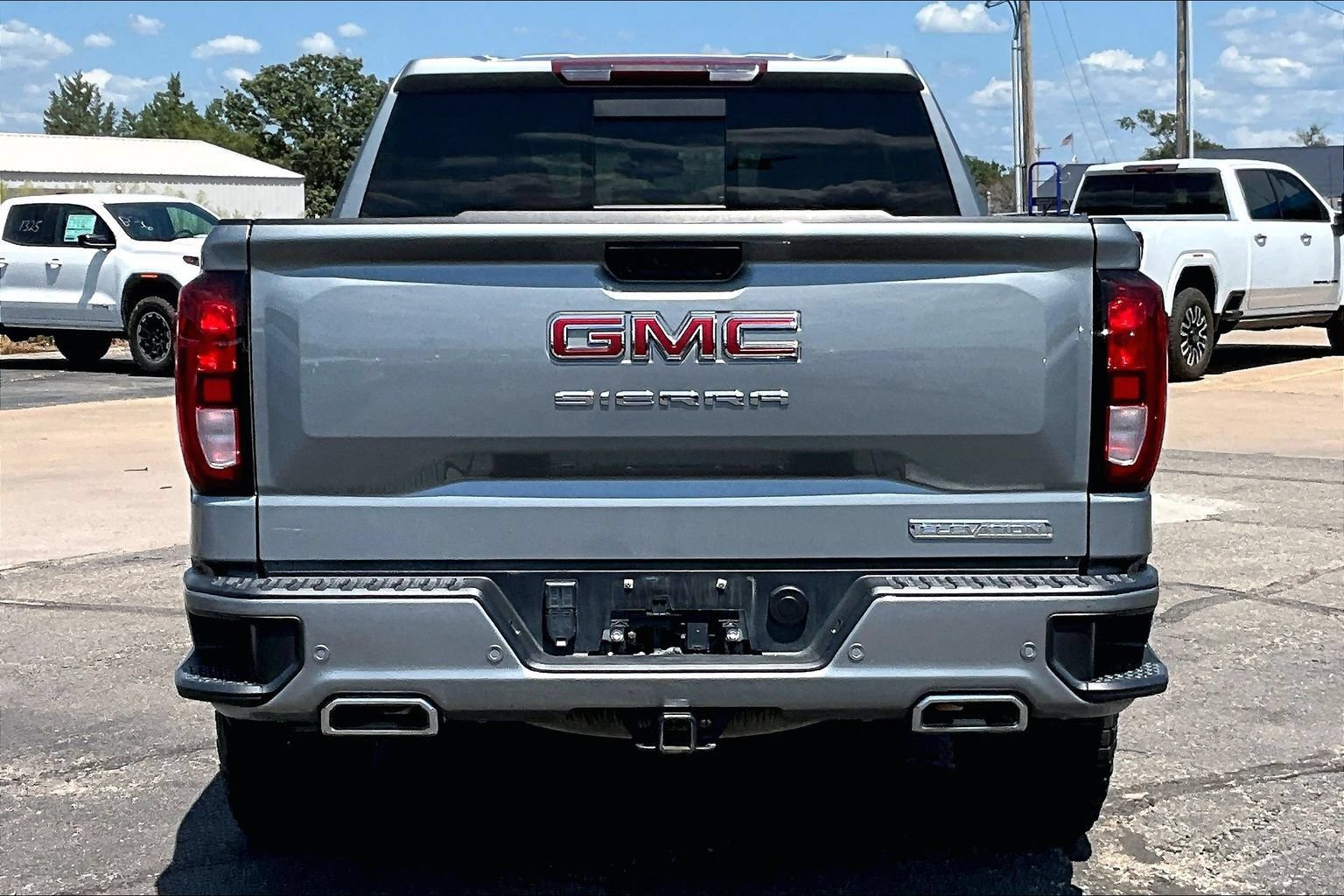 Used 2024 GMC Sierra 1500 Elevation w/ Elevation Premium Package AWD/4WD image 4