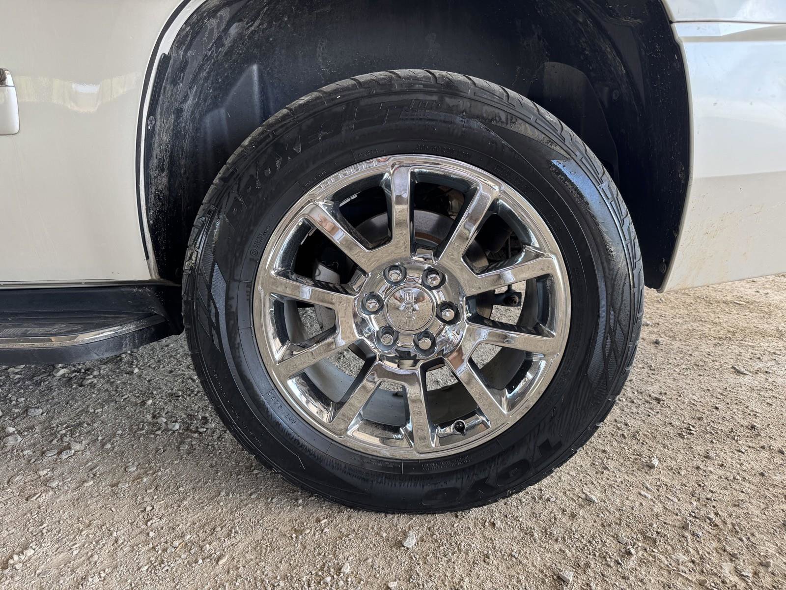 Used 2012 GMC Yukon Denali image 45