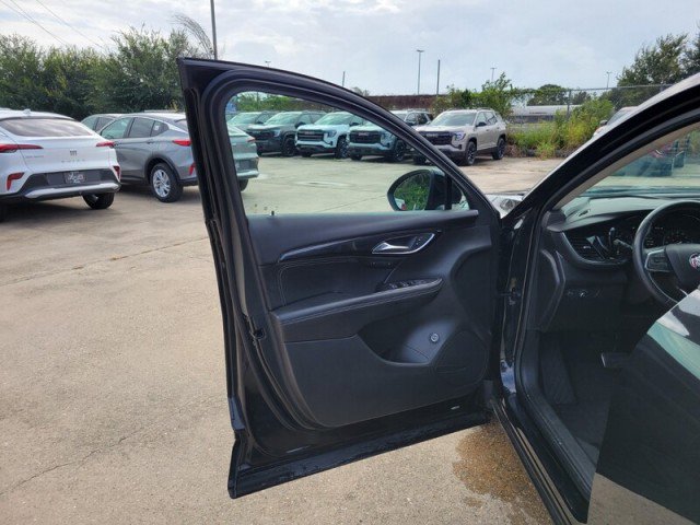 Used 2023 Buick Envision Essence w/ Sport Touring Package image 11