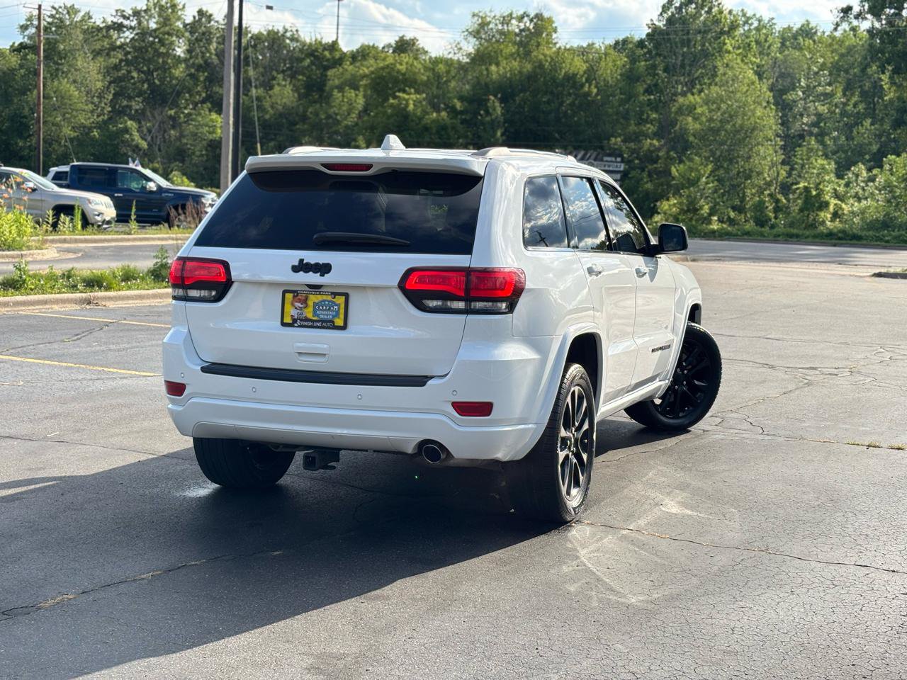 Used 2021 Jeep Grand Cherokee Altitude AWD/4WD image 8