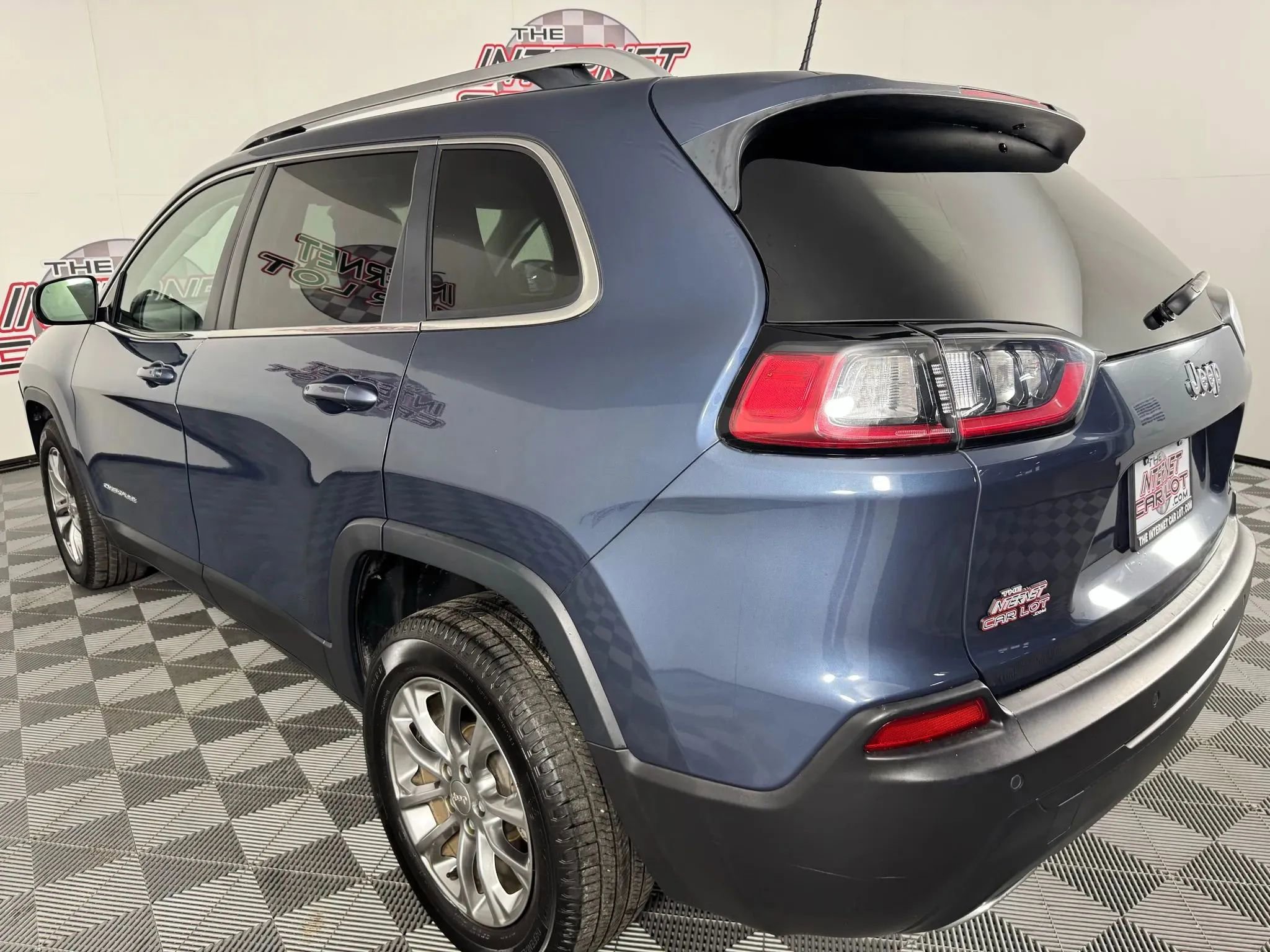 Used 2021 Jeep Cherokee Latitude Lux w/ Comfort/Convenience Group FWD image 26