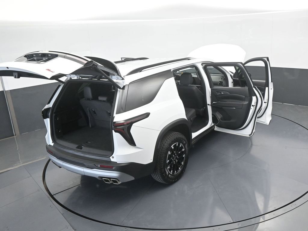 Used 2024 Chevrolet Traverse Z71 w/ Enhanced Driving Package image 83