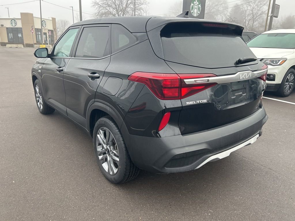 Used 2023 Kia Seltos LX image 7