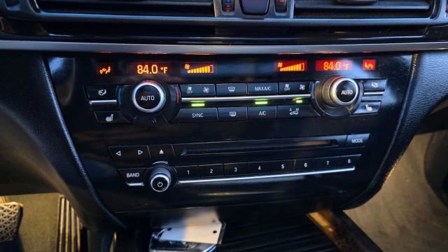 Used 2018 BMW X5 sDrive35i w/ M Sport Package image 15