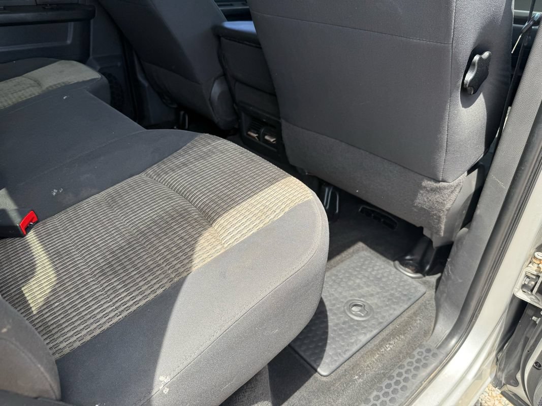 Used 2010 Dodge Ram 2500 Truck ST w/ ST Popular Equipment Group AWD/4WD image 21