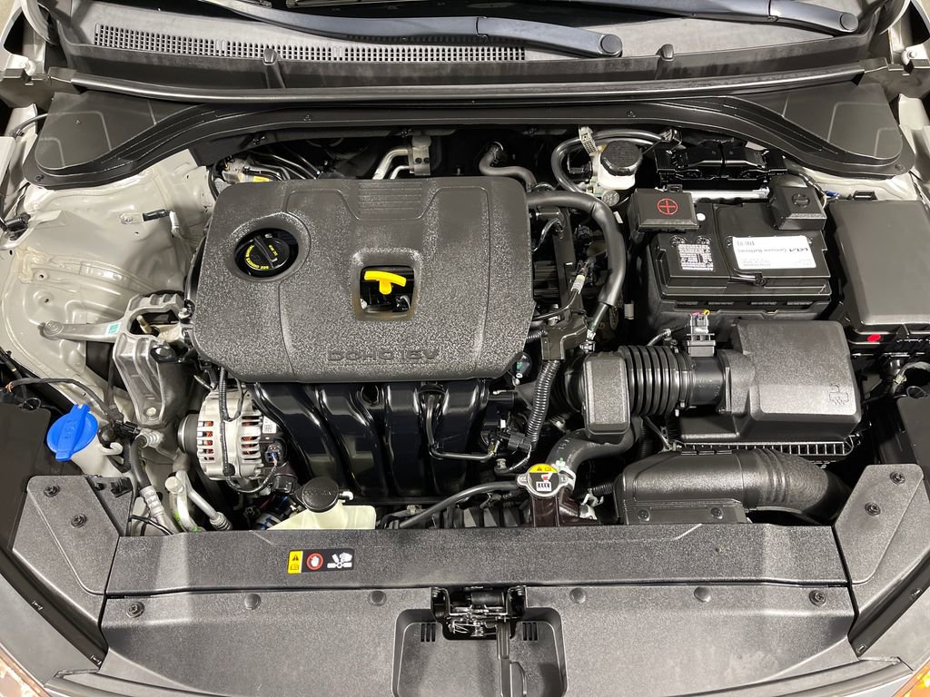 Used 2020 Hyundai Elantra Value Edition w/ Cargo Package (C1) FWD image 9