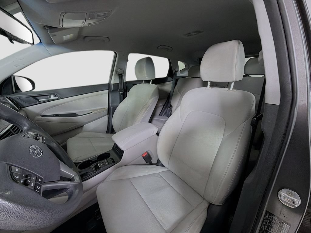 Used 2020 Hyundai Tucson Value FWD image 13