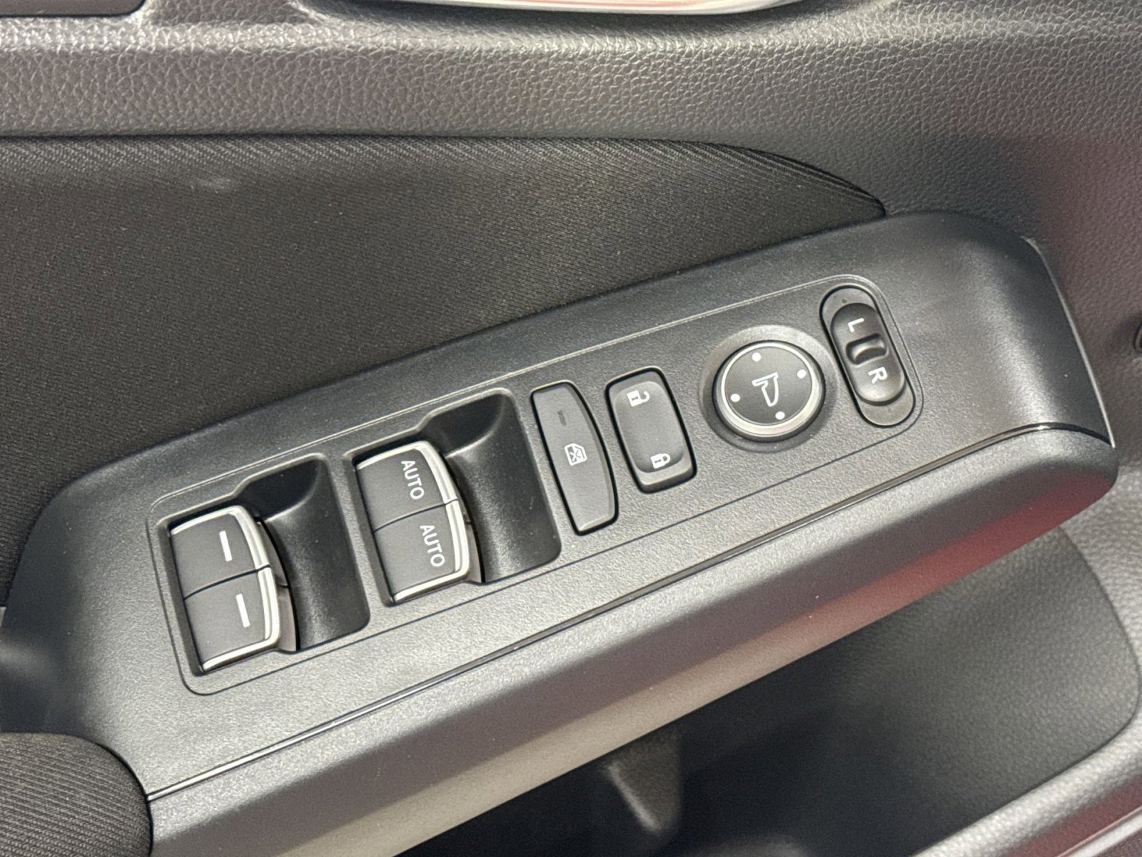 Used 2025 Honda Civic Sport image 19