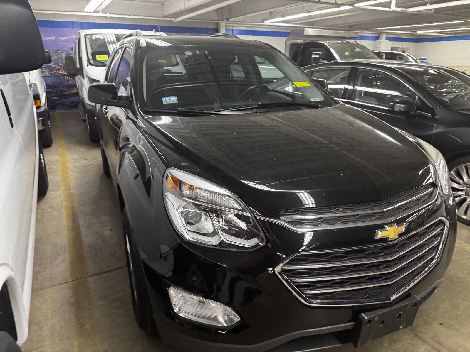 Used 2017 Chevrolet Equinox LT w/ Convenience Package AWD/4WD image 1