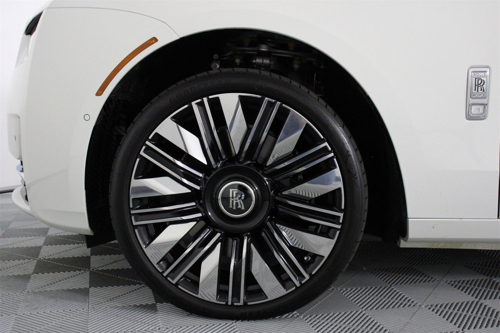 New 2025 Rolls-Royce Ghost image 14