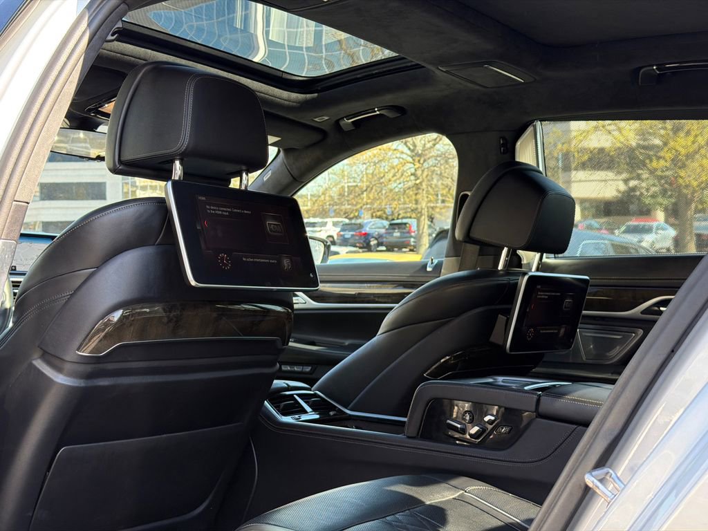 Used 2018 BMW ALPINA B7 xDrive image 18