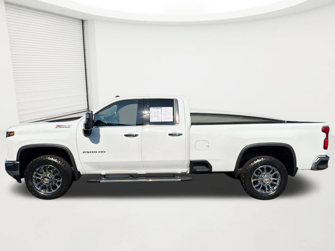 Used 2024 Chevrolet Silverado 2500 LTZ w/ LTZ Convenience Package AWD/4WD image 8