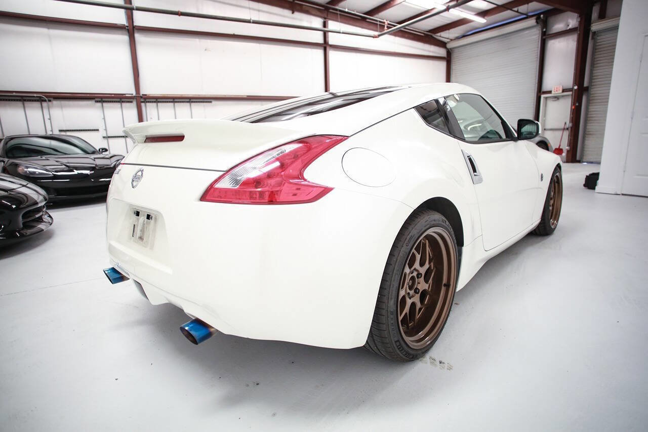 Used 2011 Nissan 370Z Coupe image 8