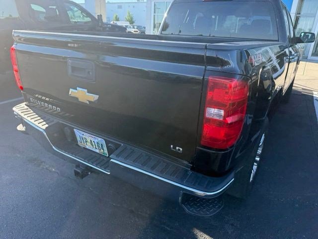 Used 2019 Chevrolet Silverado 1500 LT w/ All Star Edition AWD/4WD image 9