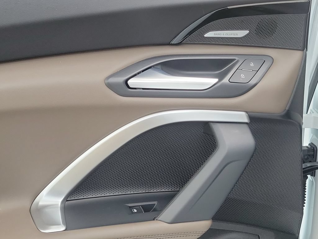 Certified 2025 Audi Q5 Premium Plus w/ Premium Plus AWD/4WD image 19