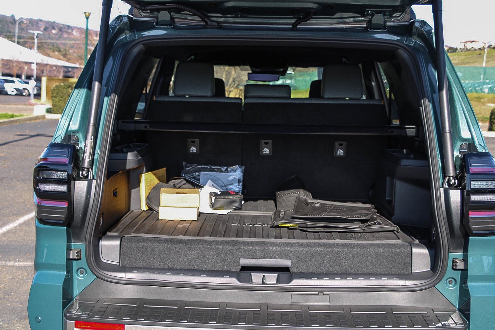 Used 2025 Toyota 4Runner Trailhunter image 25