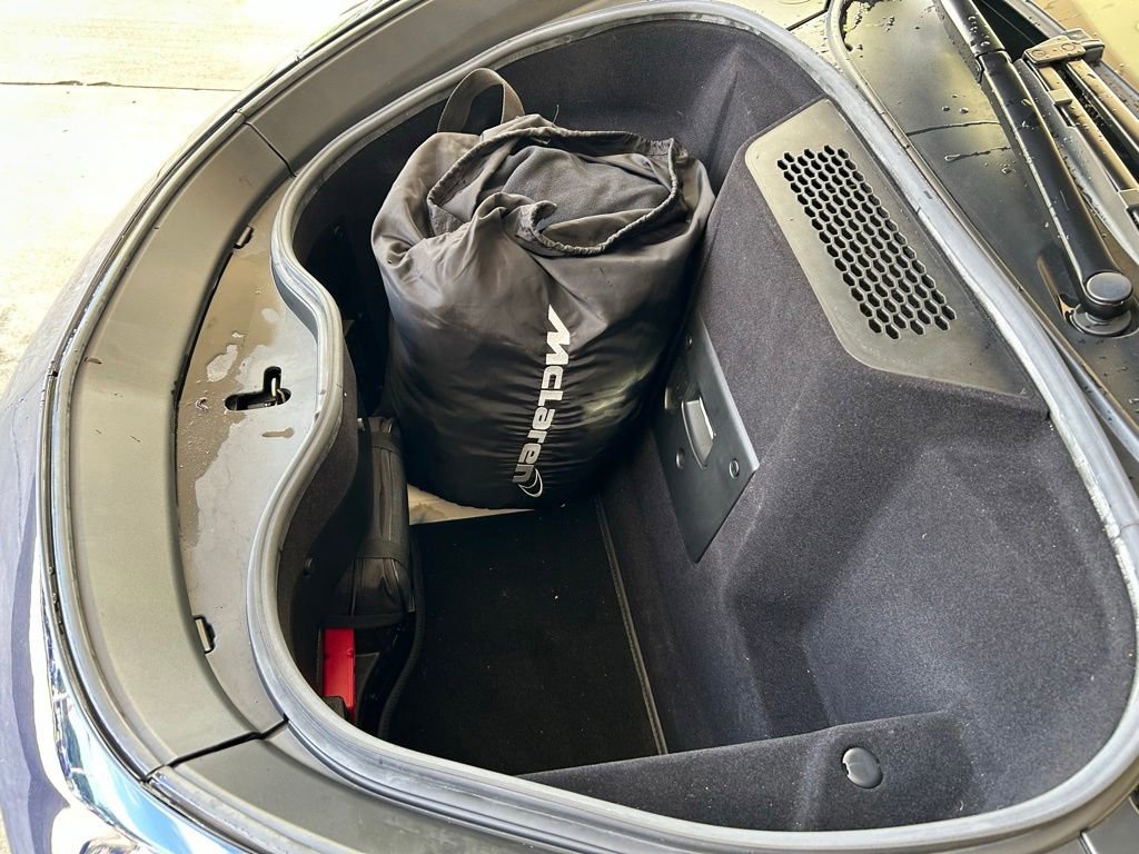 Used 2020 McLaren GT image 16