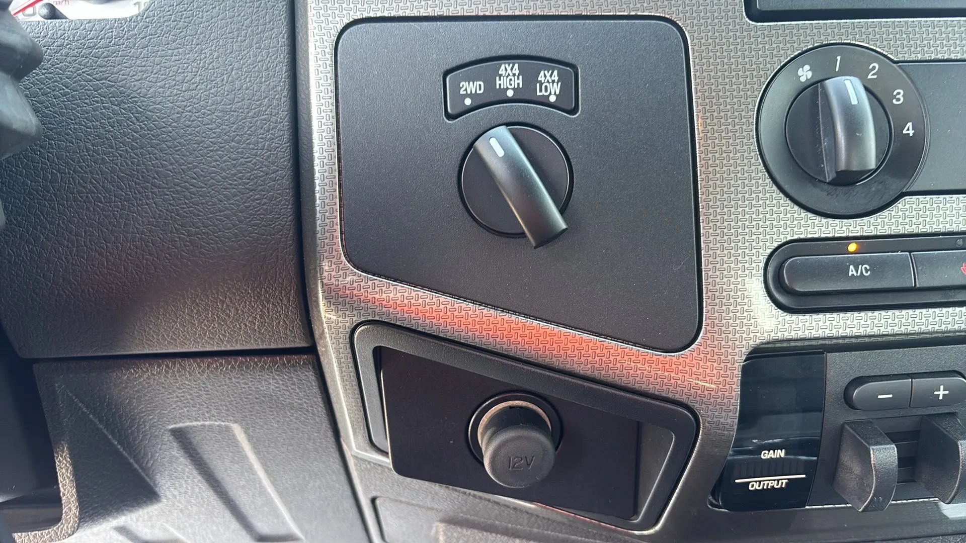 Used 2008 Ford F250 FX4 AWD/4WD image 23