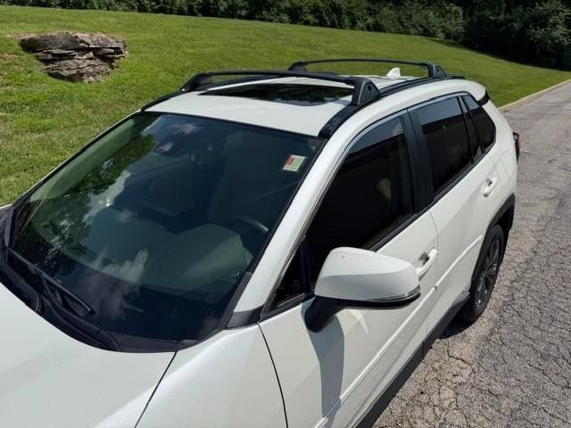 Certified 2022 Toyota RAV4 XLE Premium AWD/4WD image 8
