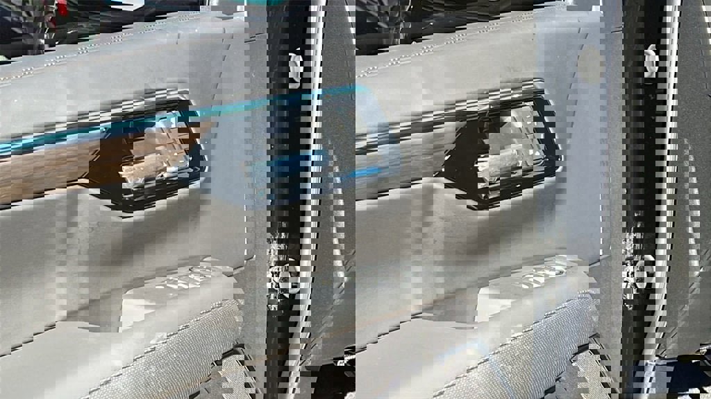 New 2026 Chevrolet Suburban High Country w/ Sun And Tow Package image 12