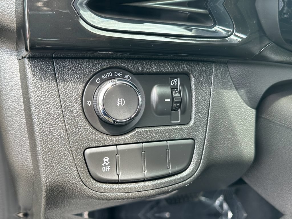 Used 2017 Chevrolet Spark LT FWD image 27