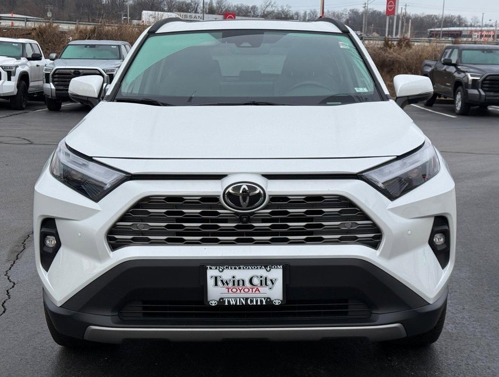 Used 2023 Toyota RAV4 Limited image 10
