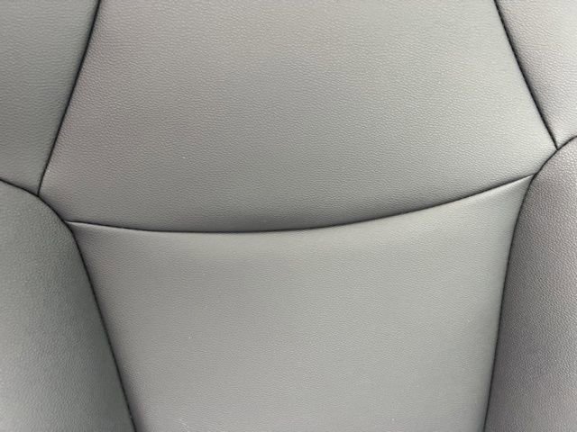 Used 2025 Toyota Corolla Cross XLE image 36